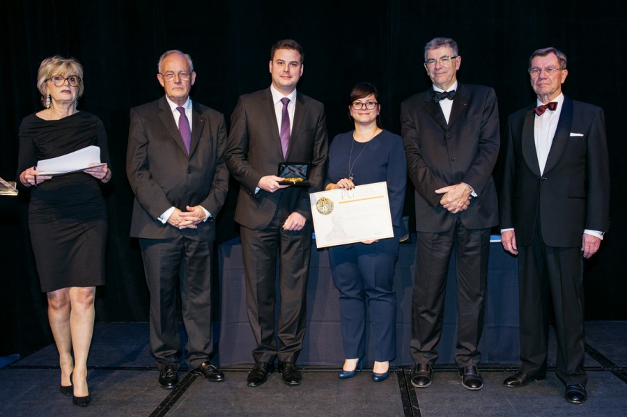 Na gali Prix Galien (od lewej): Florence Mehl, Sekretarz Generalny Prix Galien, Michel Roger, Minister Stanu Księstwa Monako, Paweł Doliński, Zastępca Dyrektora Instytutu Fizjologii i Patologii Słuchu, Kinga Wołujewicz, Instytut Fizjologii i Patologii Słuchu, prof. Jean-Pierre Reynier, Prezydent Prix Galien Francja, prof. Erland Erdman, Prezydent Prix Galien Niemcy.