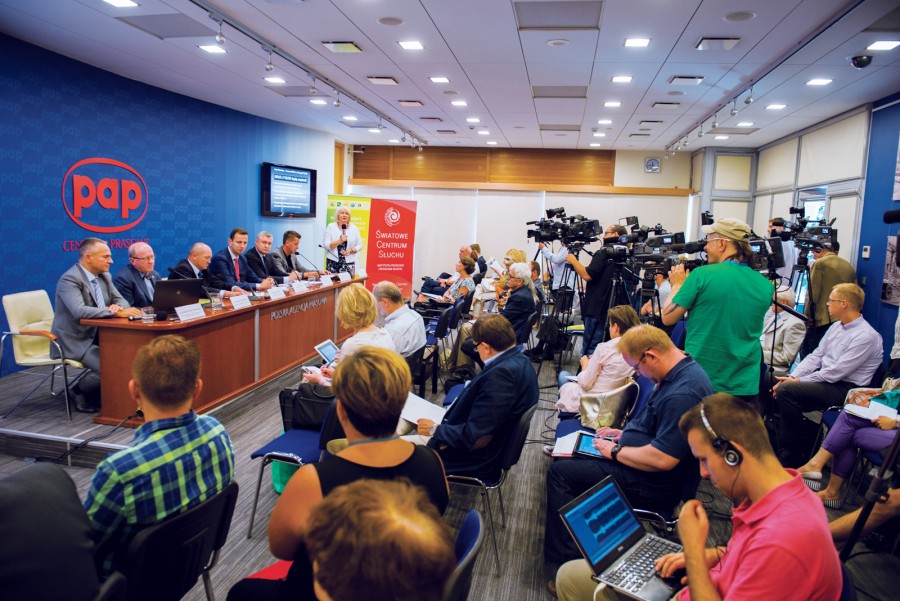 W konferencji w Centrum Prasowym PAP wzięło udział ponad czterdziestu dziennikarzy z prasy, radia i telewizji.